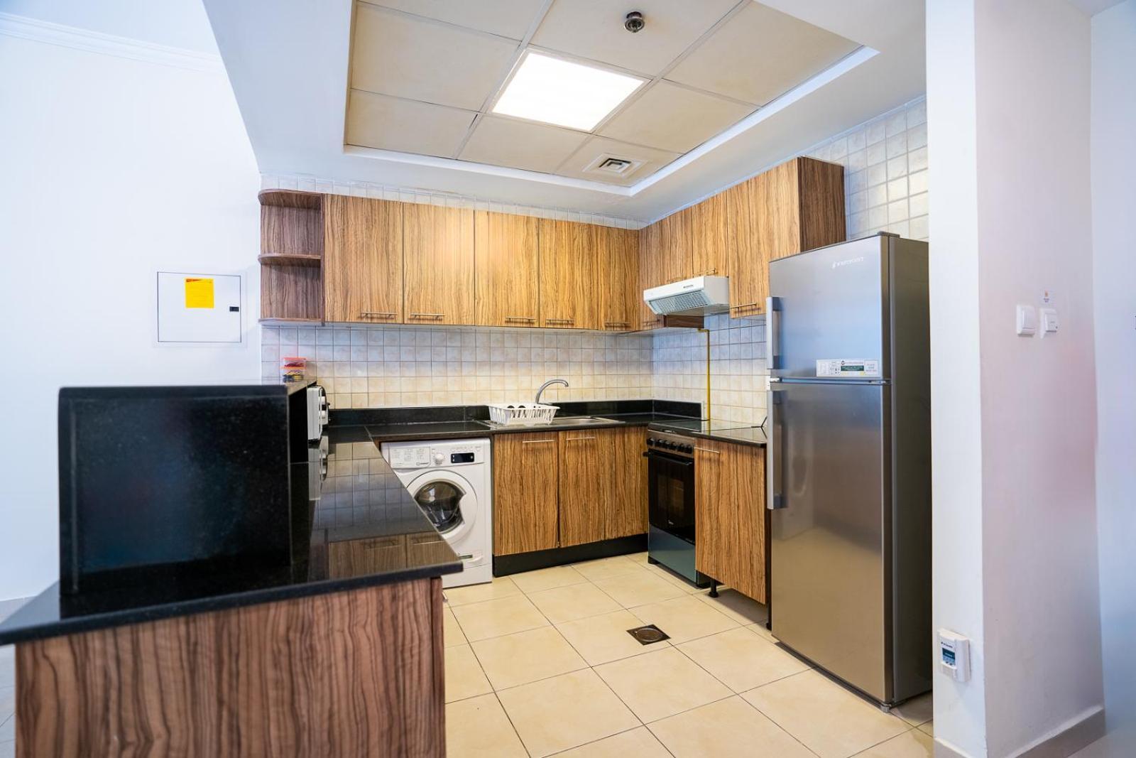 Rh - Location, 01 Bedroom Spacious, Walk To Burj Apartment Dubai